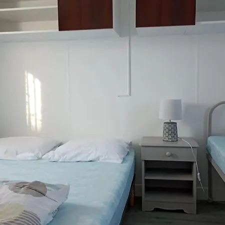 Campsite Location Mobil-home Picasso , En Normandie Seine-maritime Pour Particuliers Et Famille, De 4 A 5 Personnes, Dans Un Camping En Terrain Prive, Calme, Cloture, Avec Chalet En Option, Vous Belle Terrasse, Et Grande