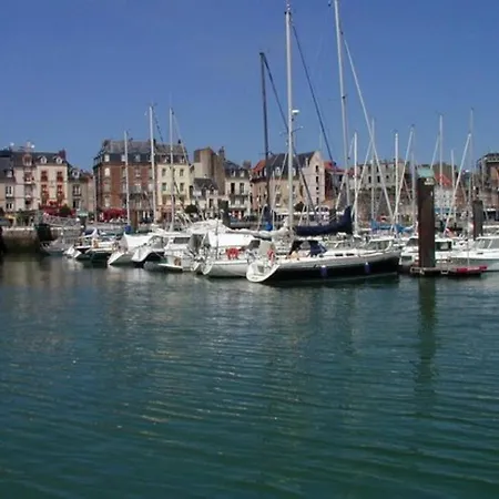 Location Mobil-home Picasso , En Normandie Seine-maritime Pour Particuliers Et Famille, De 4 A 5 Personnes, Dans Un Camping En Terrain Prive, Calme, Cloture, Avec Chalet En Option, Vous Belle Terrasse, Et Grande Campsite Biville-sur-Mer