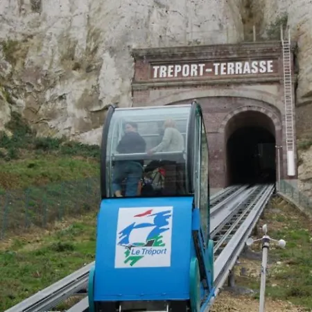 Campsite Location Mobil-home Picasso , En Normandie Seine-maritime Pour Particuliers Et Famille, De 4 A 5 Personnes, Dans Un Camping En Terrain Prive, Calme, Cloture, Avec Chalet En Option, Vous Belle Terrasse, Et Grande Biville-sur-Mer