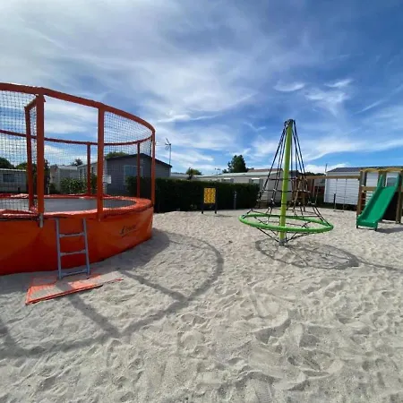 Campsite Location Mobil-home Picasso , En Normandie Seine-maritime Pour Particuliers Et Famille, De 4 A 5 Personnes, Dans Un Camping En Terrain Prive, Calme, Cloture, Avec Chalet En Option, Vous Belle Terrasse, Et Grande Biville-sur-Mer