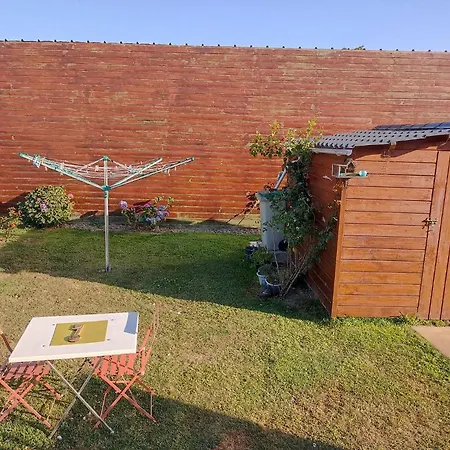 Campsite Location Mobil-home Picasso , En Normandie Seine-maritime Pour Particuliers Et Famille, De 4 A 5 Personnes, Dans Un Camping En Terrain Prive, Calme, Cloture, Avec Chalet En Option, Vous Belle Terrasse, Et Grande